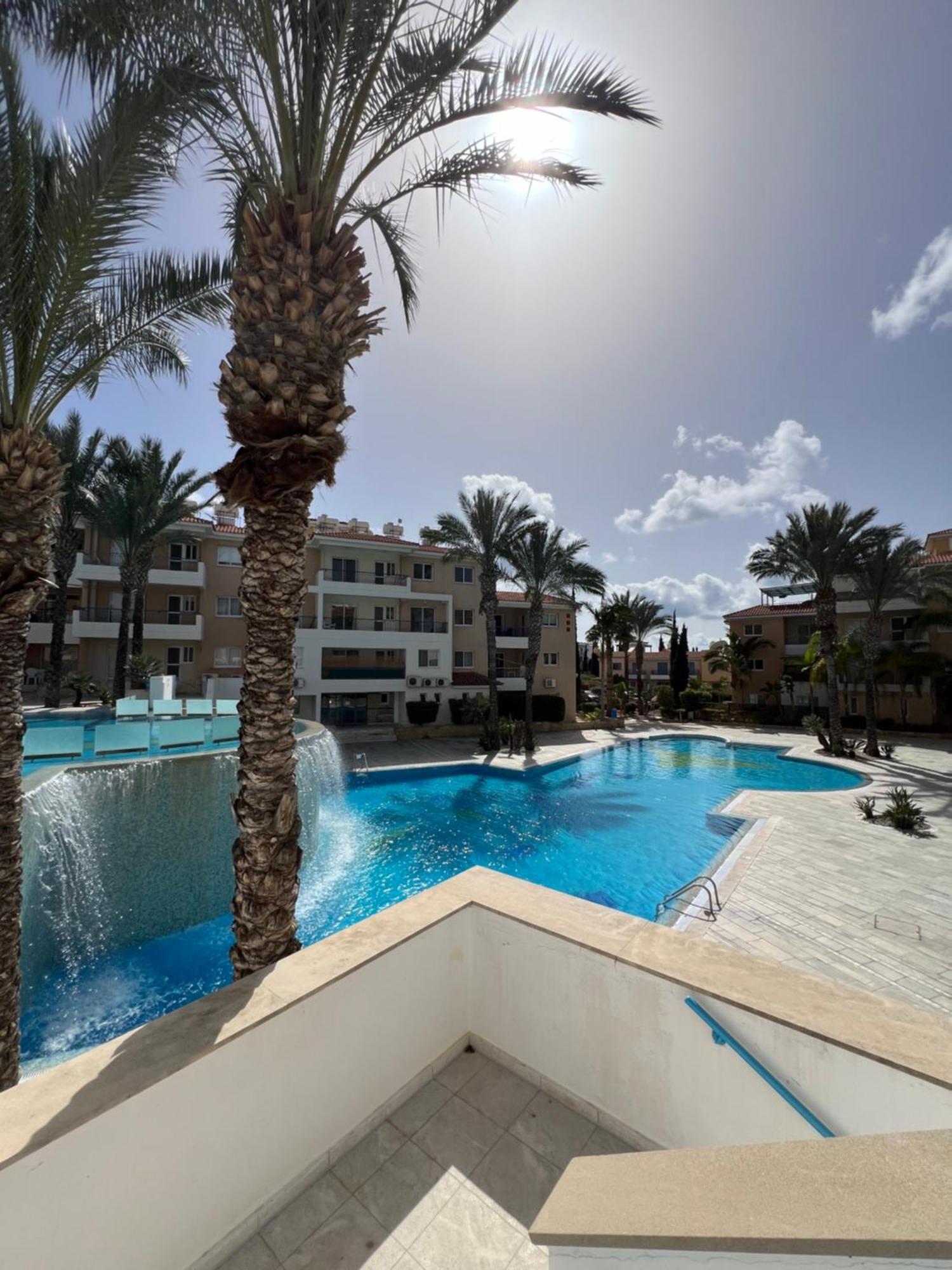 Iris Village Grand Apartment Paphos Eksteriør bilde