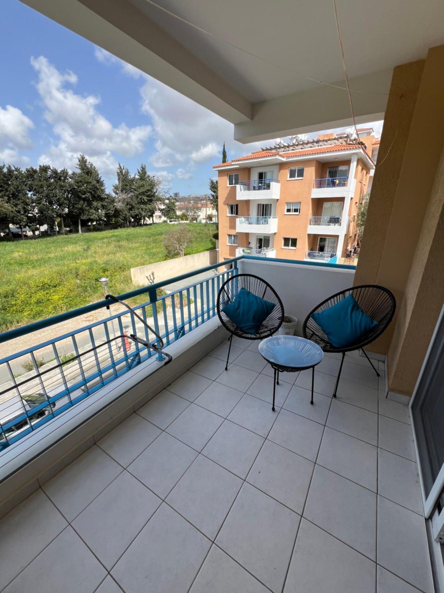 Iris Village Grand Apartment Paphos Eksteriør bilde