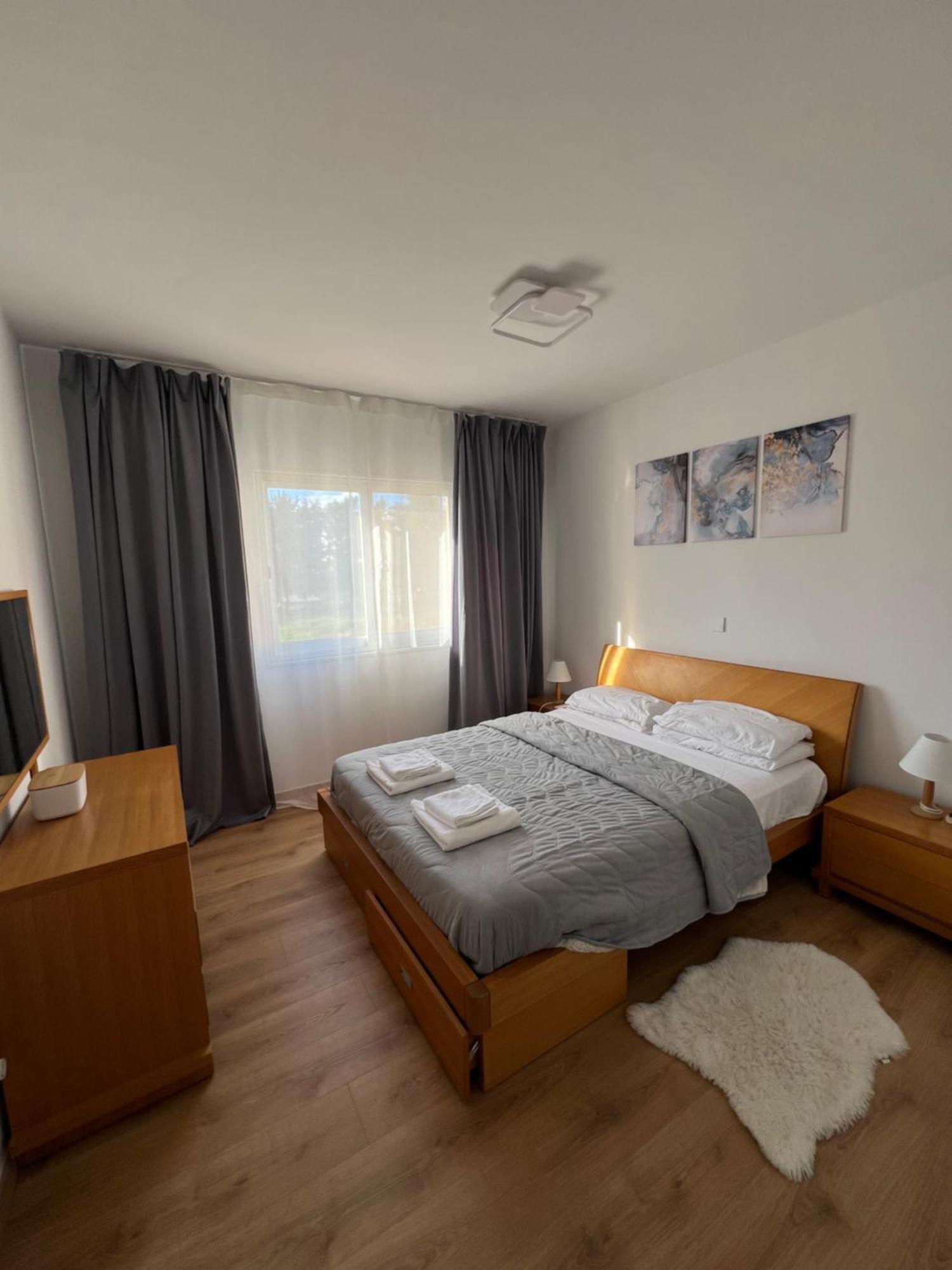 Iris Village Grand Apartment Paphos Eksteriør bilde